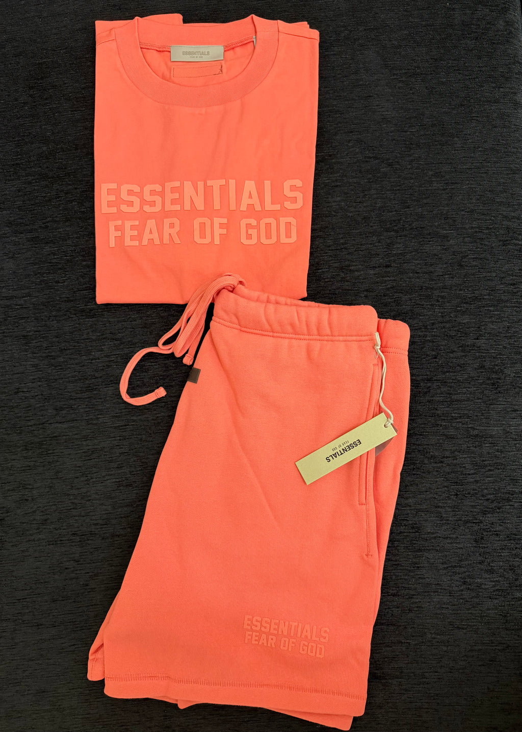 En venta conjuntos essentials